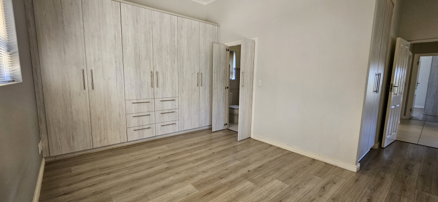 To Let 3 Bedroom Property for Rent in Berg En Dal Western Cape